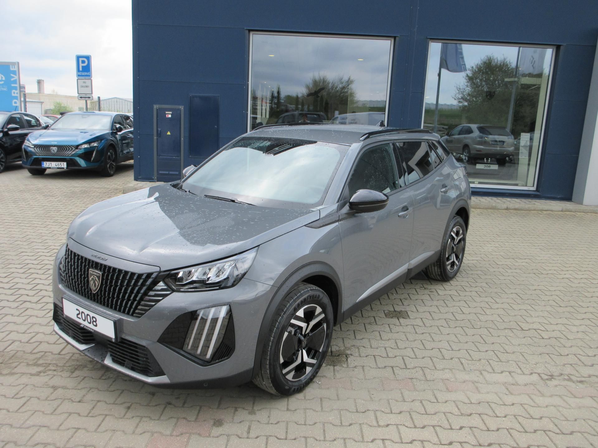 Peugeot 2008, ALLURE PureTech 100 S&S MAN6 - fotka 4
