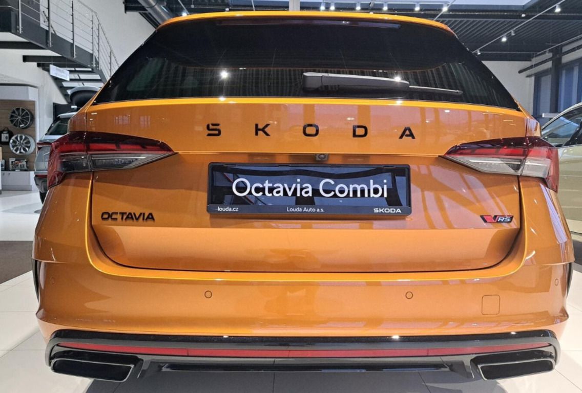 Škoda Octavia, Combi RS 2,0 TSI 195 kW - fotka 4