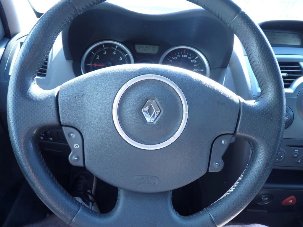 Renault Mégane, 1.6i 82kW kombi ČR - fotka 5
