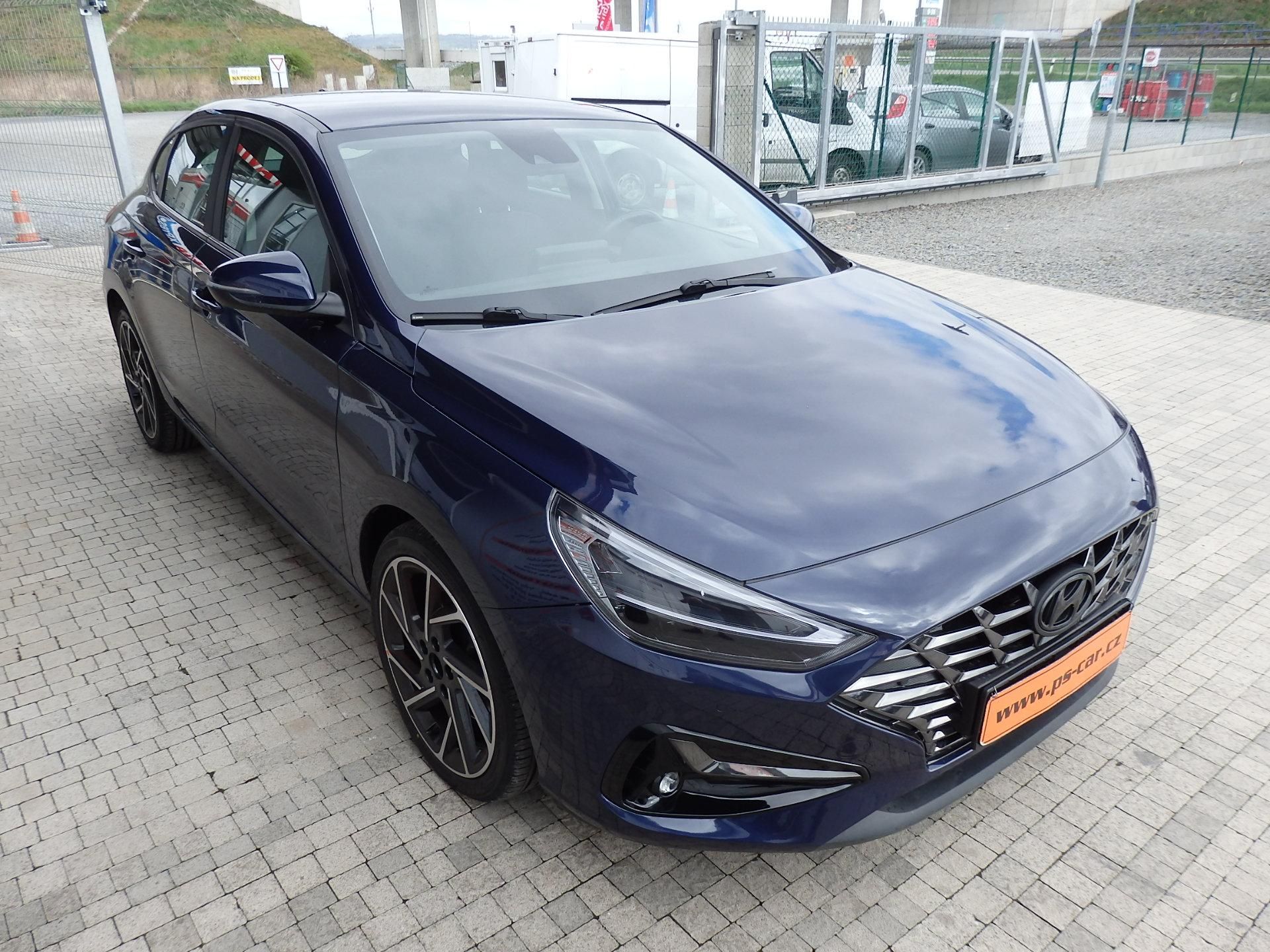 Hyundai i30, FASTBACK 1.0 T-GDI KLIMA, ESP - fotka 2