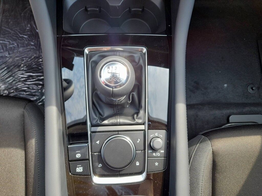 Mazda 3, 2.0 Skyactiv-G150, Exclusive-L - fotka 6