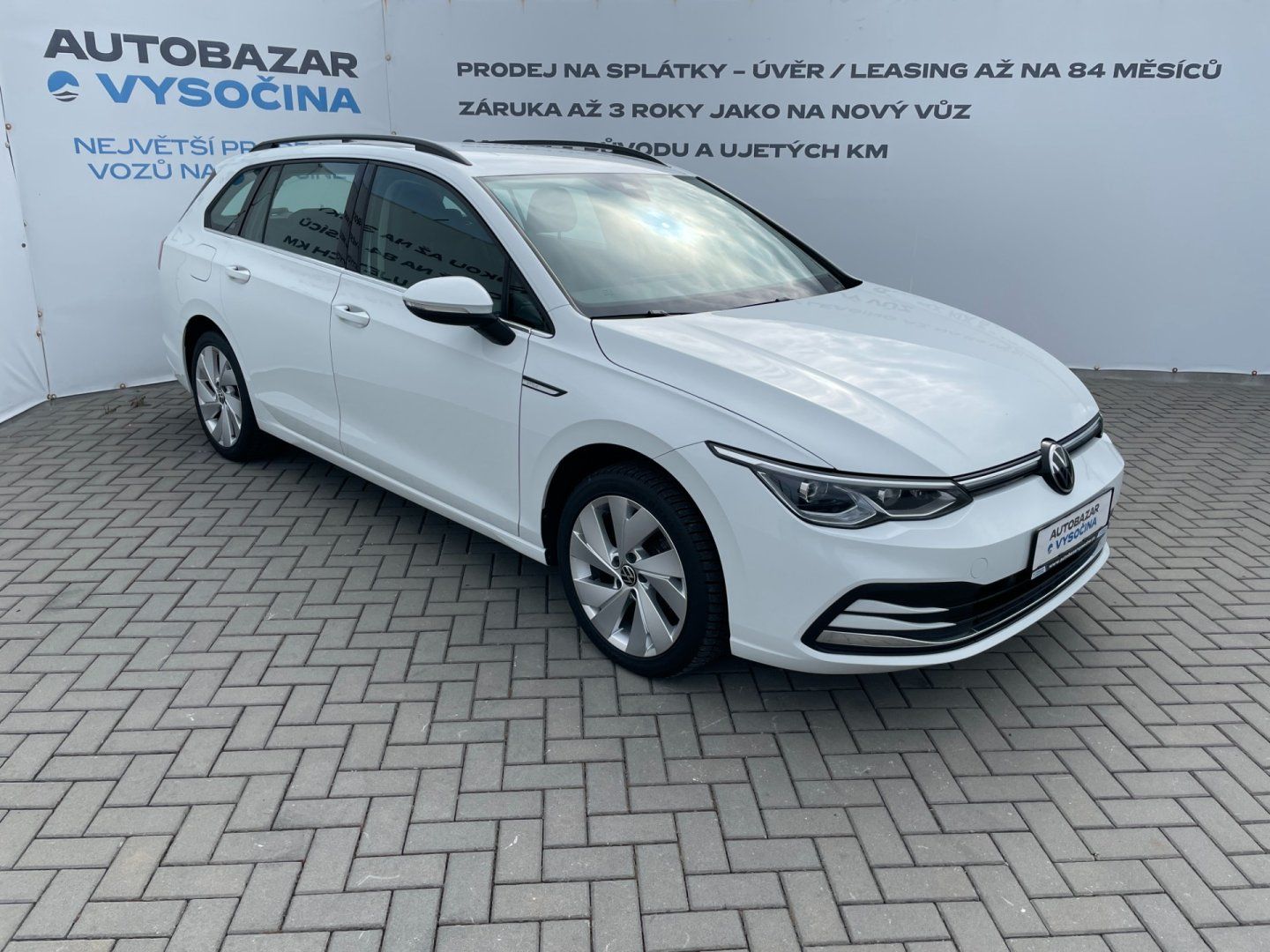 Volkswagen Golf, Com. VIII 2.0TDi STYLE! ČR+1.m - fotka 3