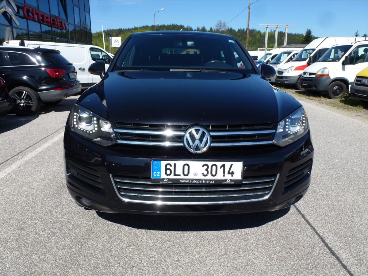 Volkswagen Touareg, 3,0 TDI V6 4Motion 180KW Xenon - fotka 3