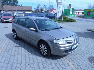 1.6i 82kW kombi ČR