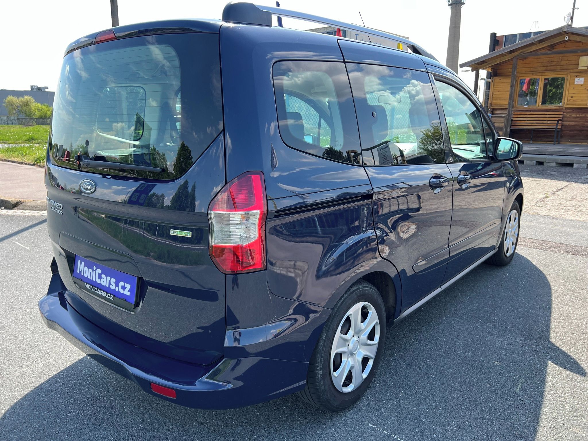 Ford Tourneo Courier, 1.0 EcoBoost 74kW - fotka 5