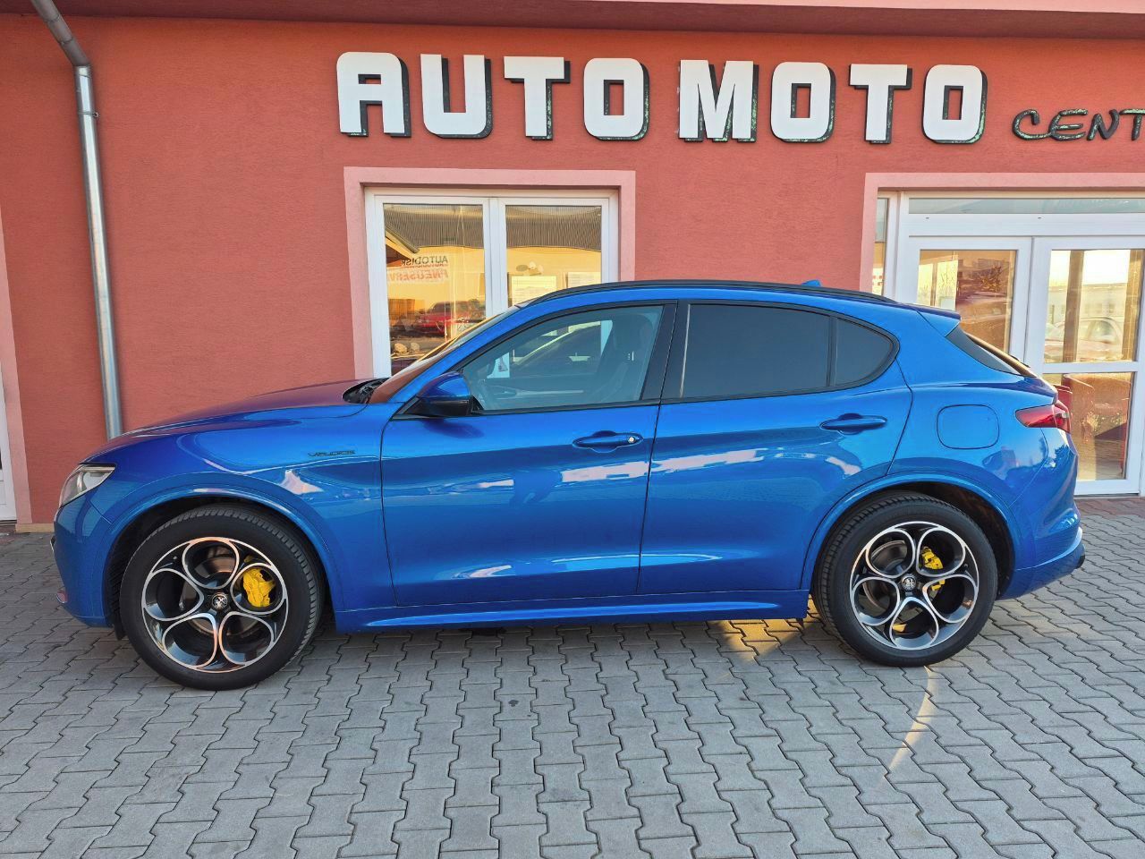 Alfa Romeo Stelvio, 2.2 JTDM Veloce Q4 - fotka 2