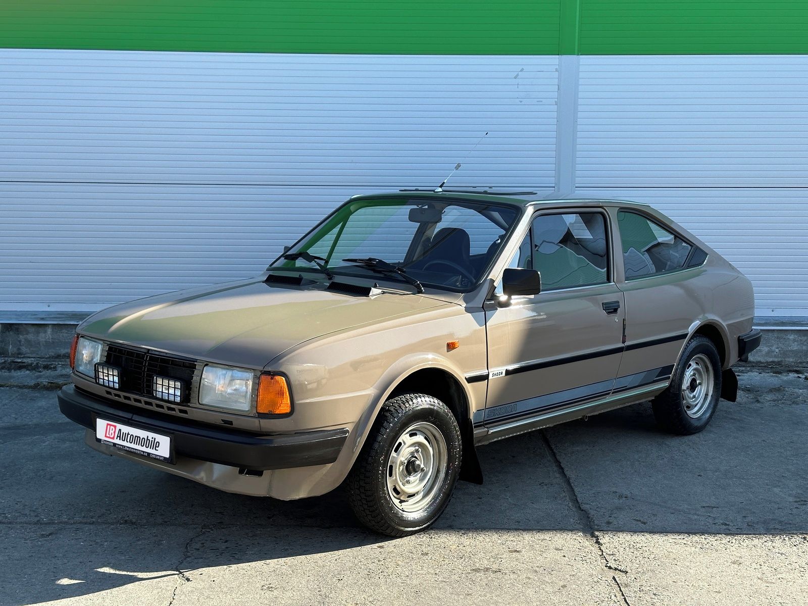 Škoda Rapid, 130 5 speed TAŽNÉ STŘEŠNÍ OKNO