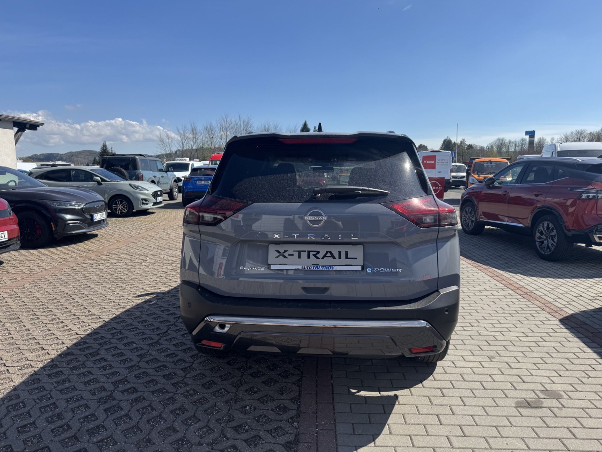 Nissan X-Trail, 1.5 e-POWER e-4ORCE N-Trek AWD - fotka 4