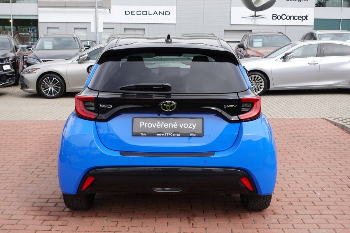 Toyota Yaris, HSD Premiere Edition druhá sad - fotka 5