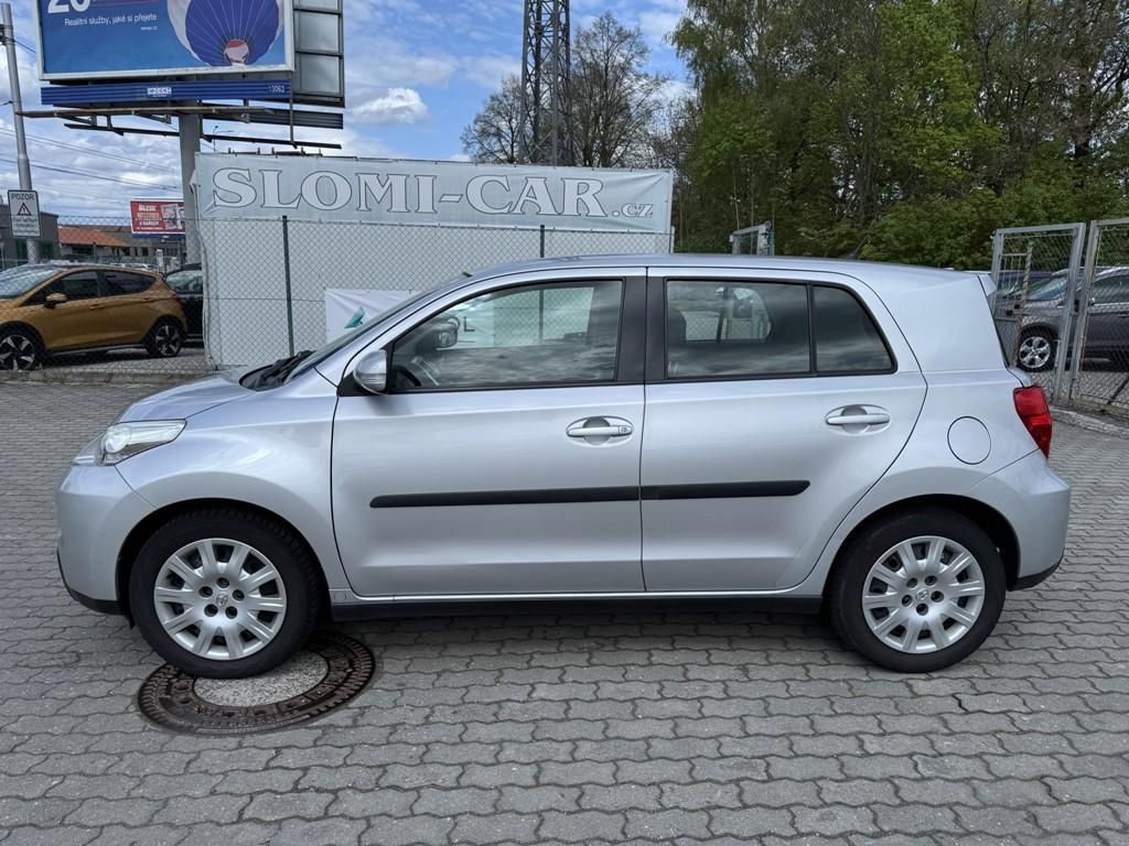 Toyota Urban Cruiser, 1.3 VVT-i 74 kW klima, tažné - fotka 3