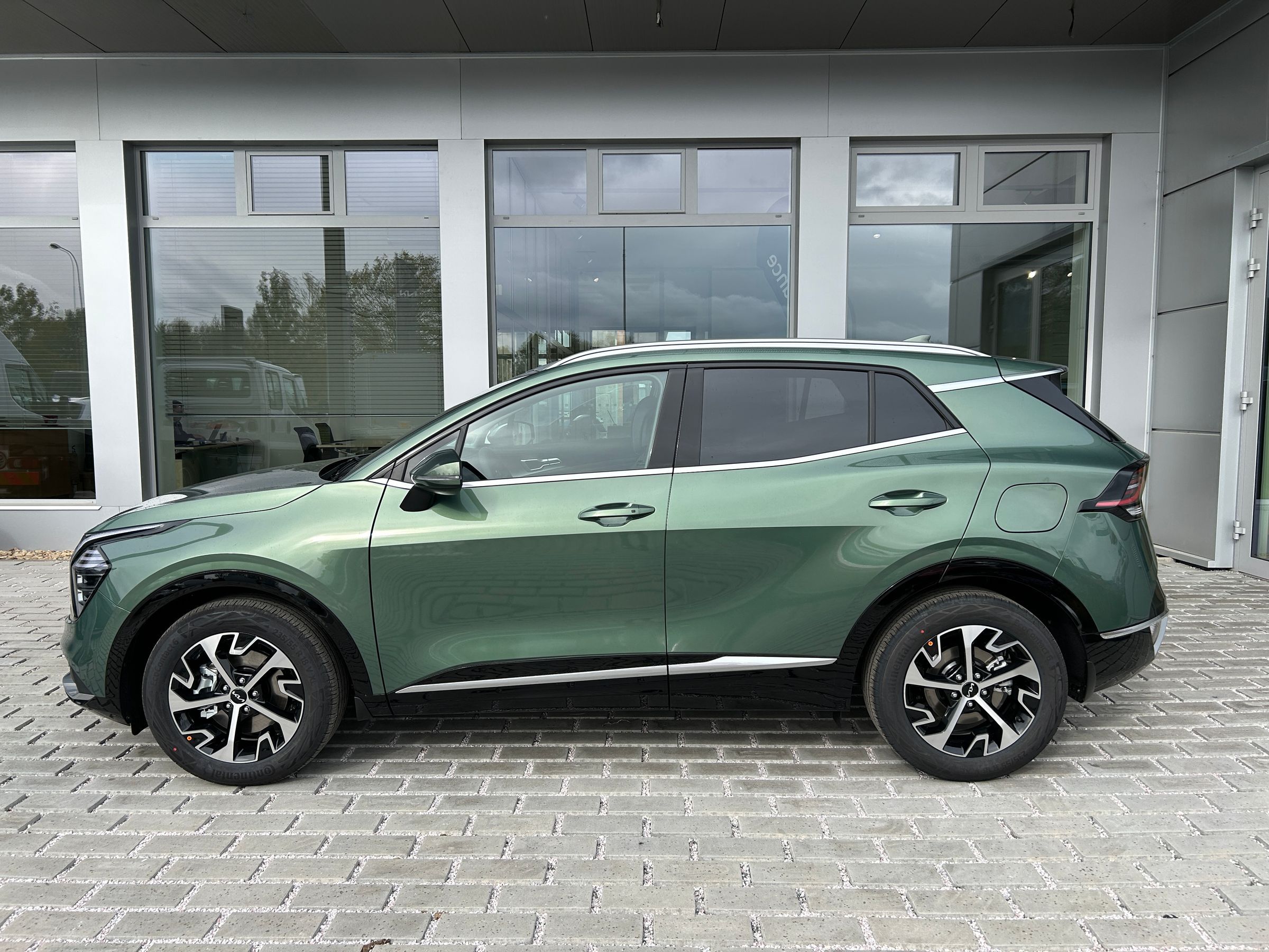 Kia Sportage, MHEV 4x4 7DCT TOP+DRIVE+PARK - fotka 5