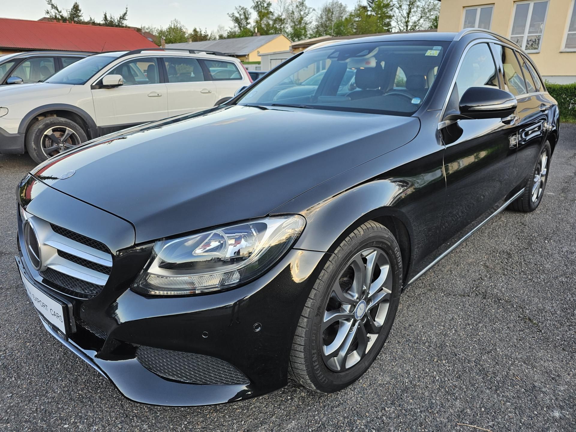 Mercedes-Benz Třídy C, C220D 125kW 4MATIC 7G AIRMATIC