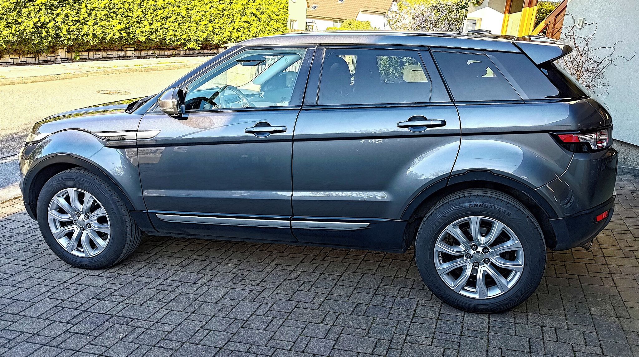 Land Rover Range Rover Evoque, 2.2 TD4  110KW kůže, manual