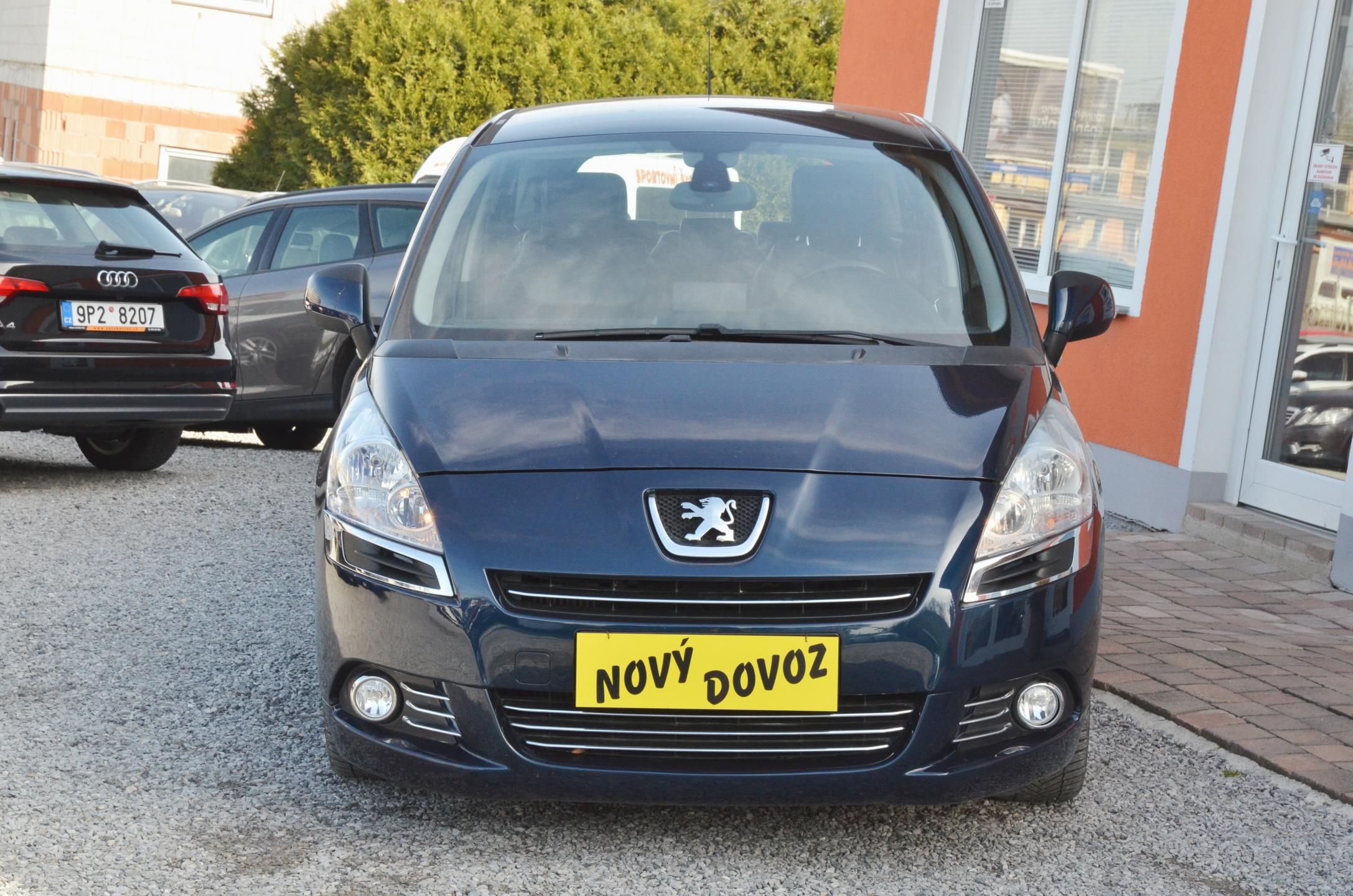 Peugeot 5008, 1.6 HDi 80kW AT / 7 MÍST - fotka 2