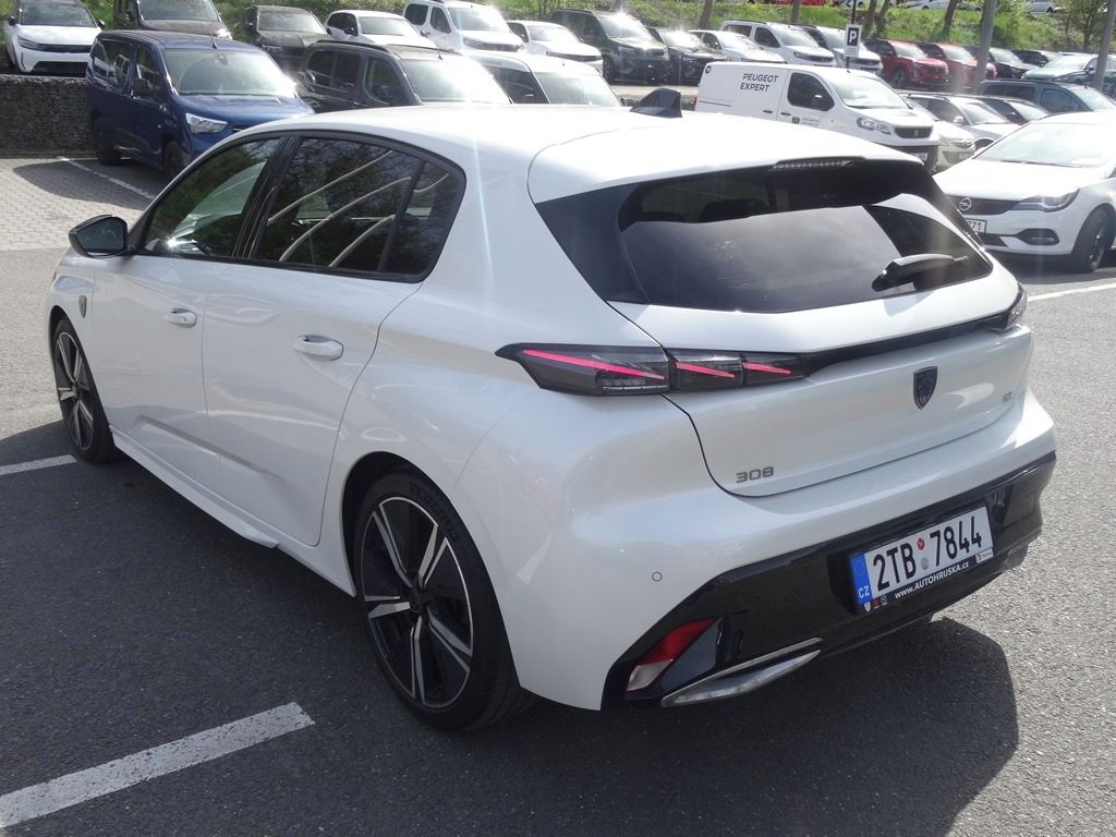 Peugeot 308, GT 1.5 BlueHDi 130 S&S EAT8 - fotka 4