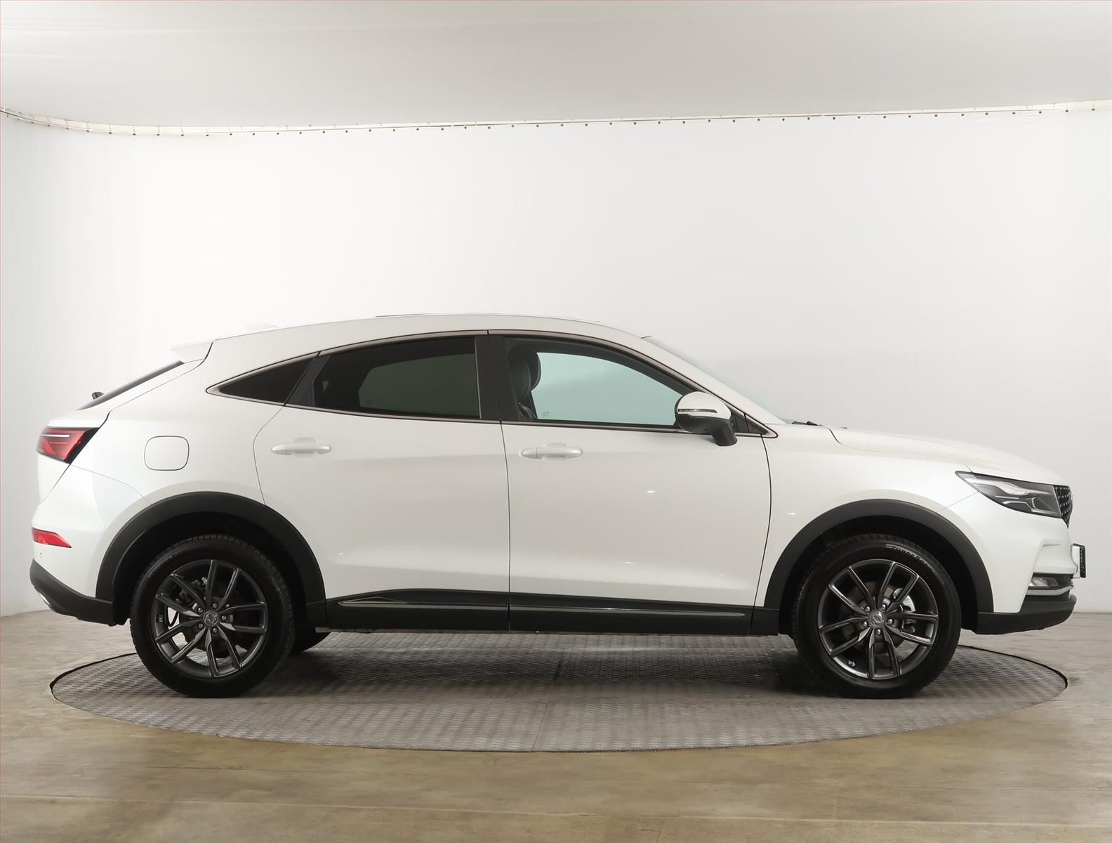 Dongfeng Fengon 5, 1.5 Turbo, Classic +, Automat - fotka 6