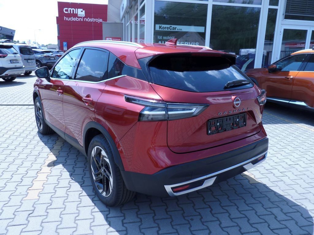 Nissan Qashqai, 1.3DIG-T 158k AT N-Connecta - fotka 3