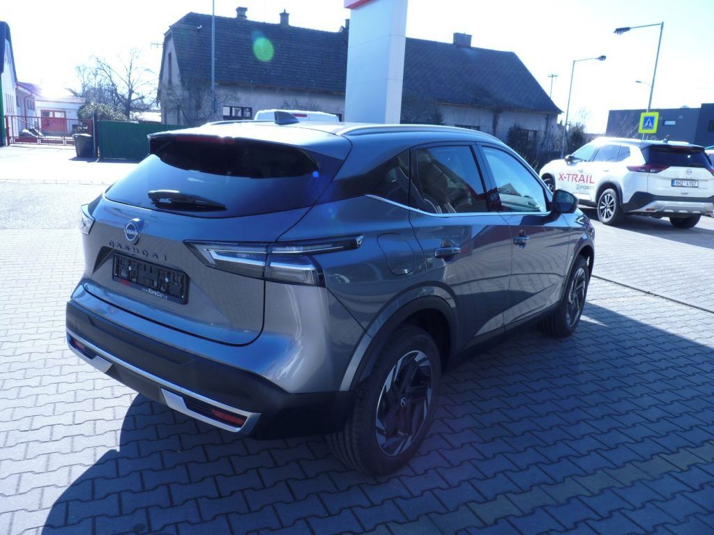 Nissan Qashqai, 1.3DIG-T 158 HP AT N-Connecta - fotka 4