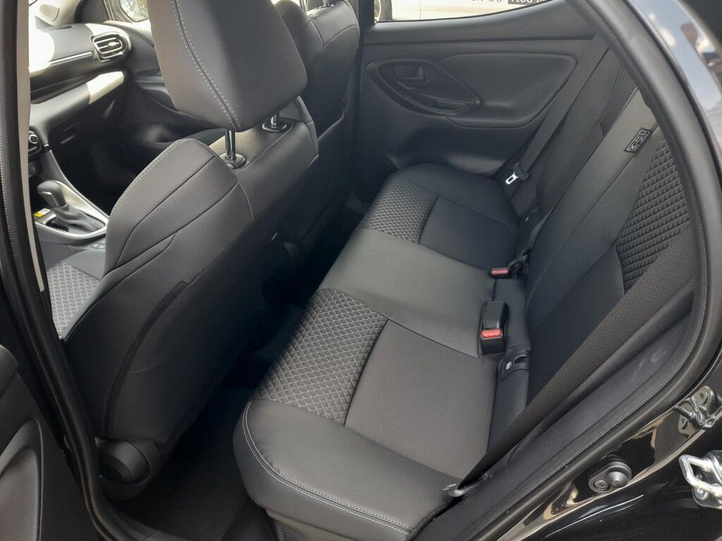 Mazda 2, 1,5 Hybrid - fotka 6