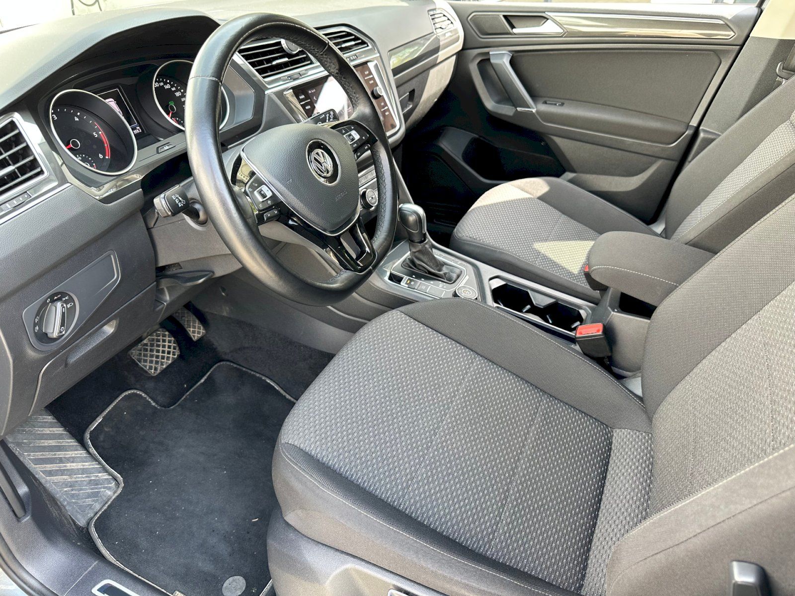 Volkswagen Tiguan, ALLSPACE 2.0 TDI SCR 140 kW 4M - fotka 6