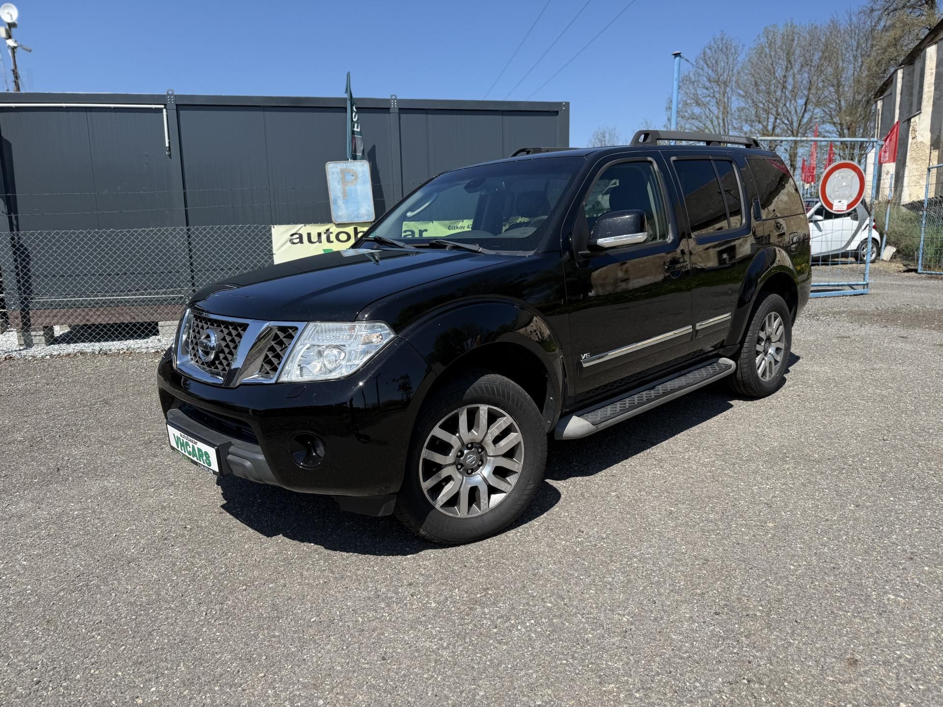 Nissan Pathfinder, 3,0dCi 170kW TAŽNÉ 3500KG