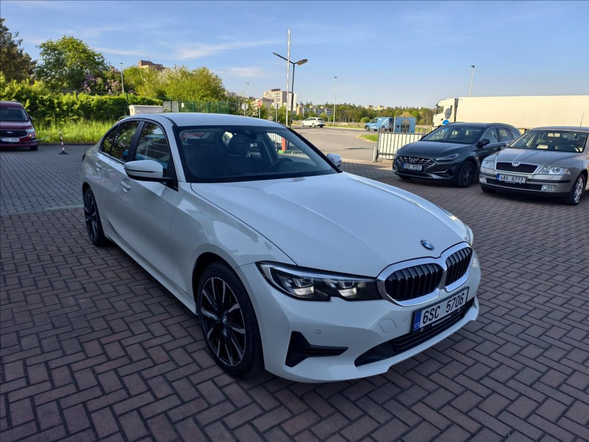 BMW Řada 3, 2,0 320d xDrive AT - fotka 3