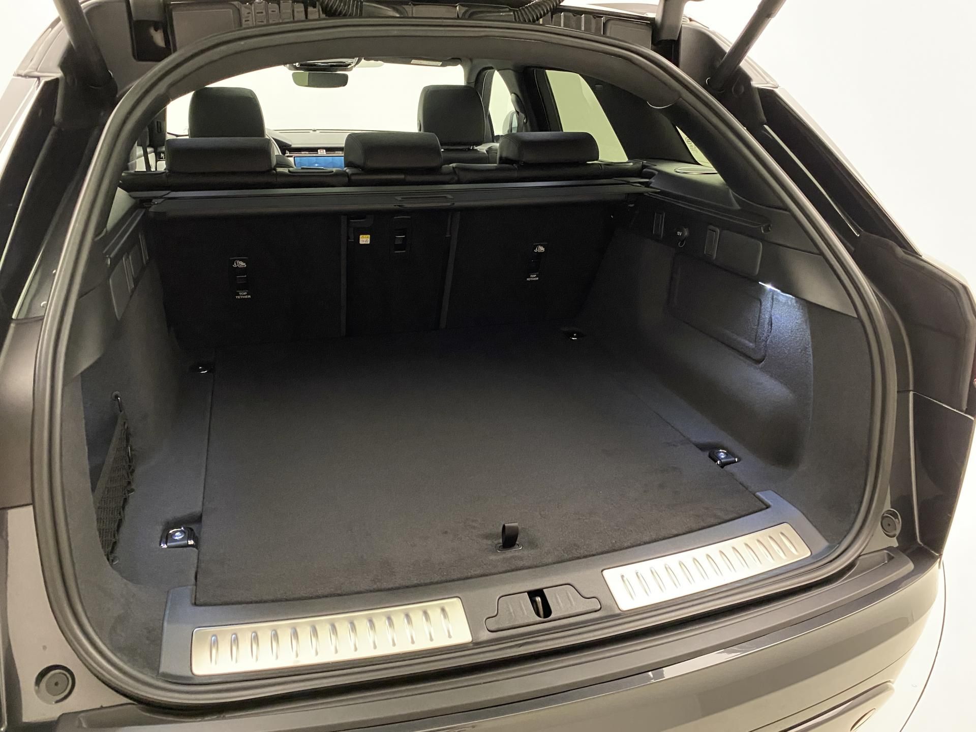 Land Rover Range Rover Velar, D300 DYNAMIC SE AUT AWD - fotka 5