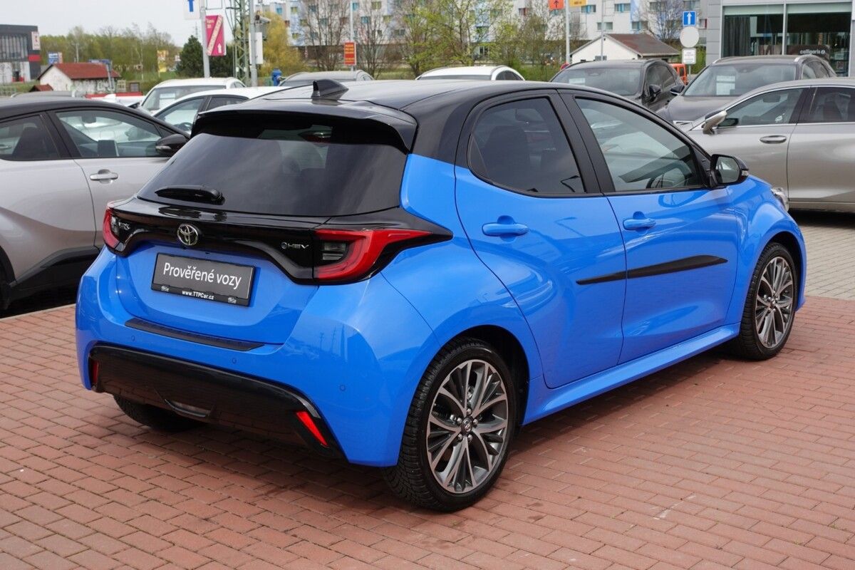 Toyota Yaris, HSD Premiere Edition druhá sad - fotka 4
