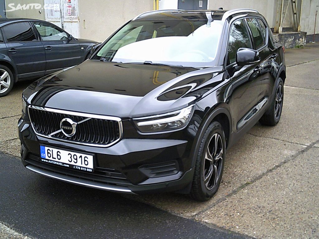 Volvo XC40, D3 ///MOMENTUM///