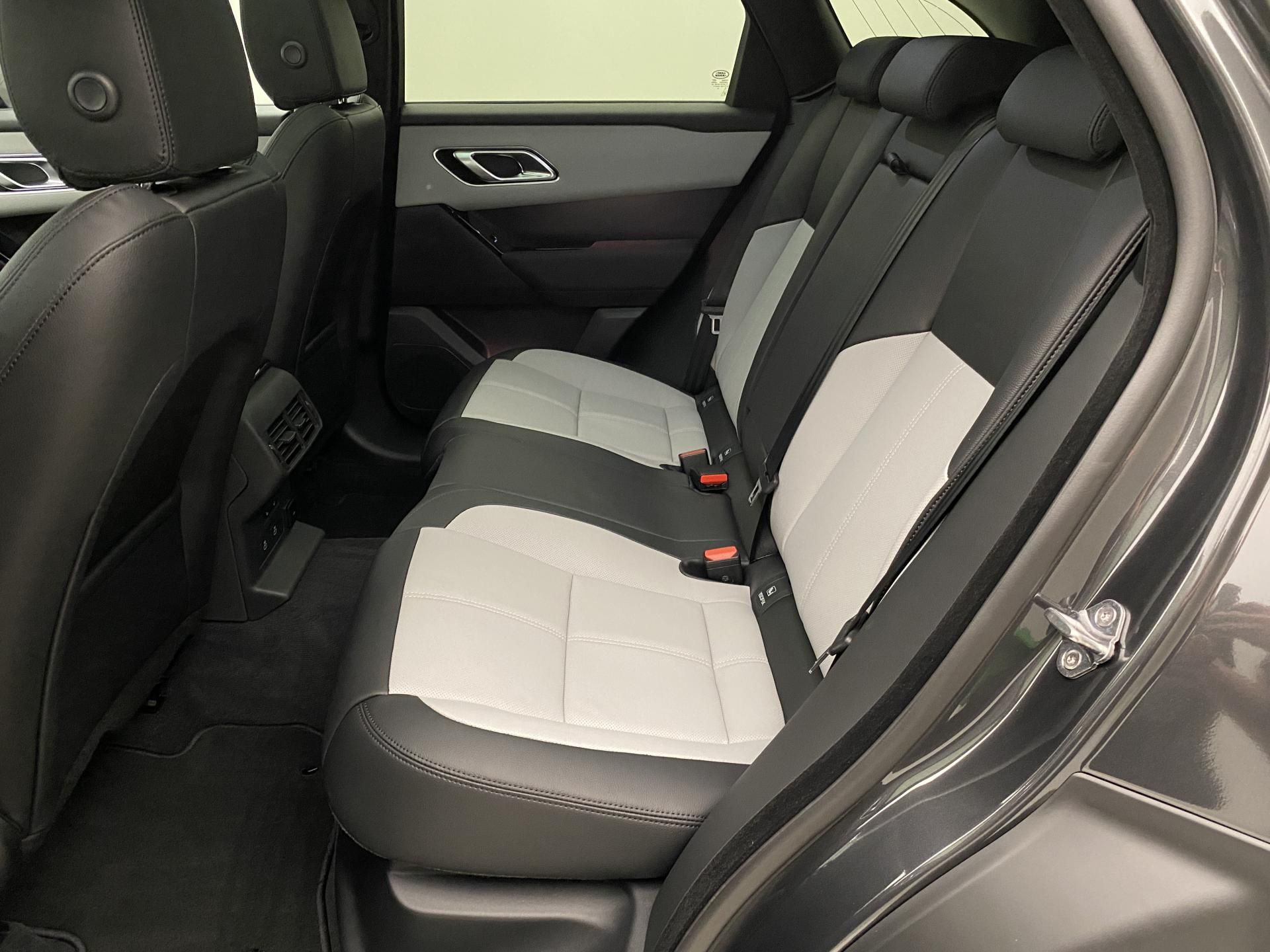 Land Rover Range Rover Velar, D300 DYNAMIC SE AUT AWD - fotka 6