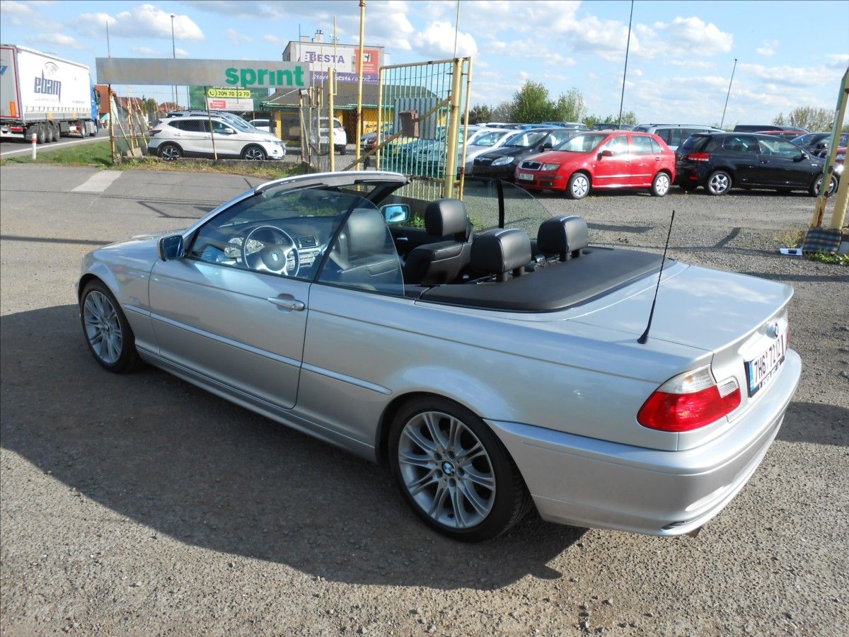BMW Řada 3, 2,0 318Ci 105 kW Cabrio - fotka 3