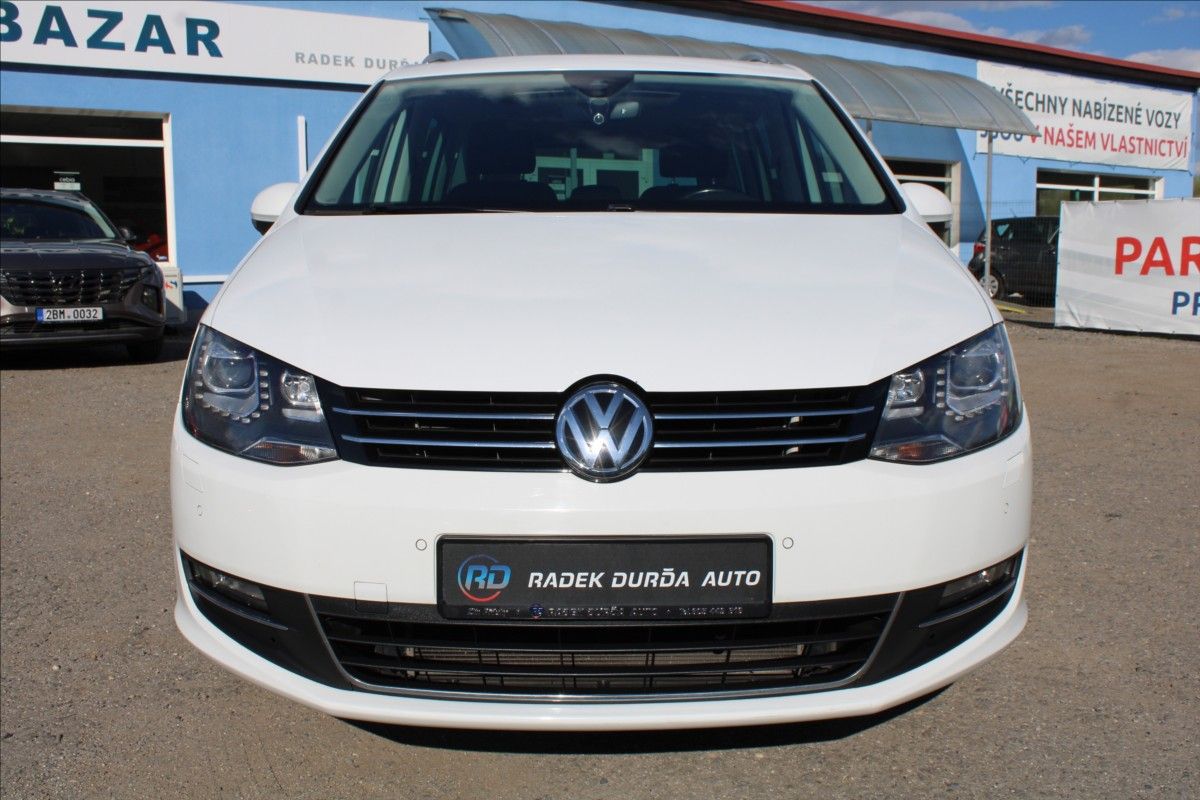 Volkswagen Sharan, 2,0 TDI  HIGHLINE,DSG,TAŽNÉ - fotka 2