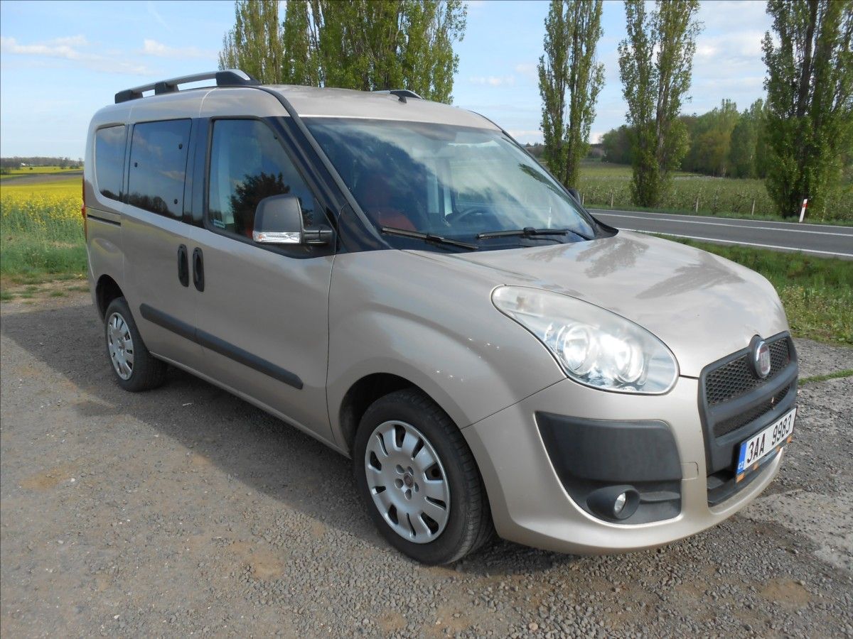 Fiat Dobló, 1,6 Multijet 77 kW Life  CZ - fotka 4