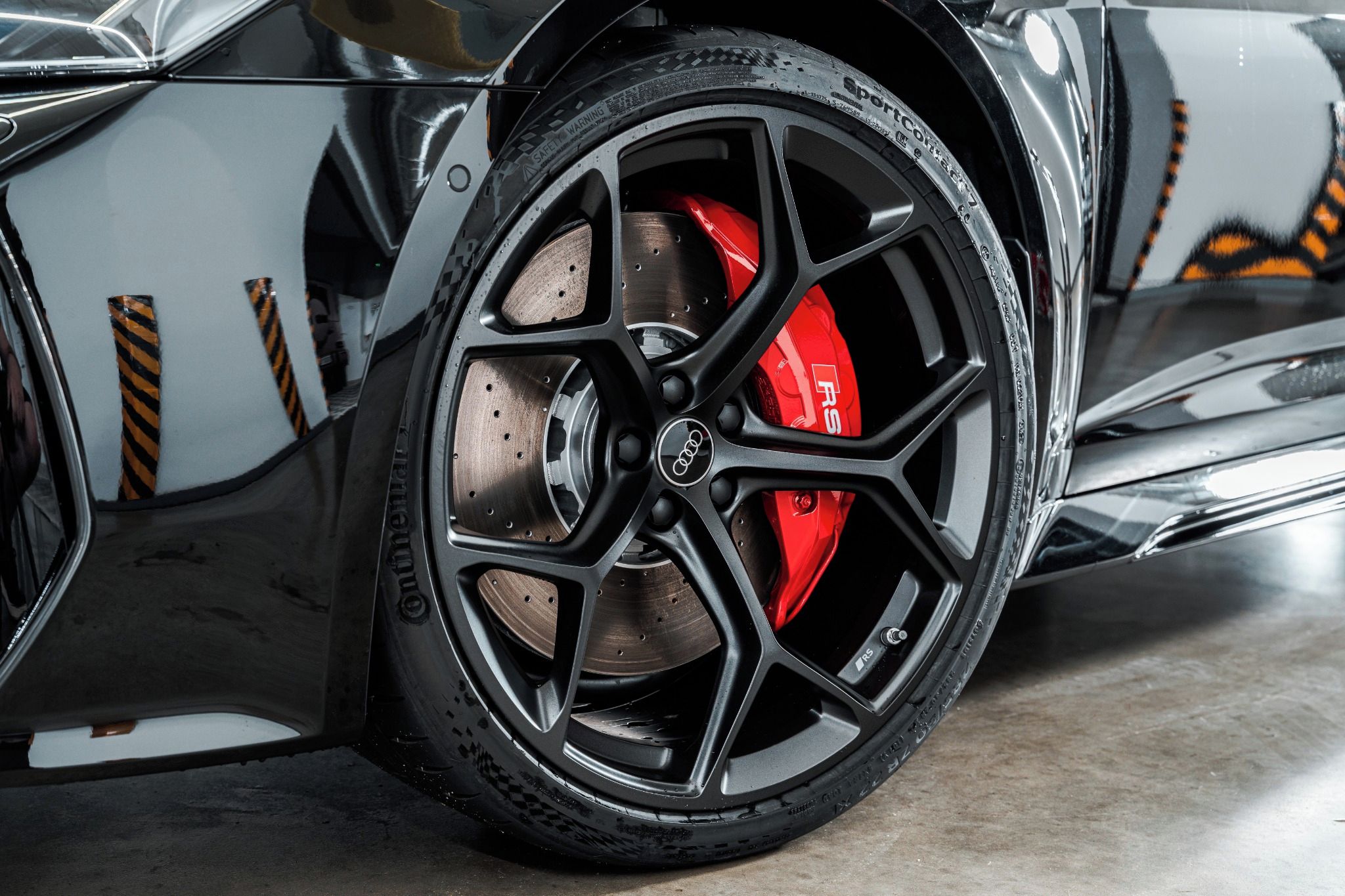 Audi RS6, Perfo - ČR*DPH*B&O*PPF*NOVÉ - fotka 5