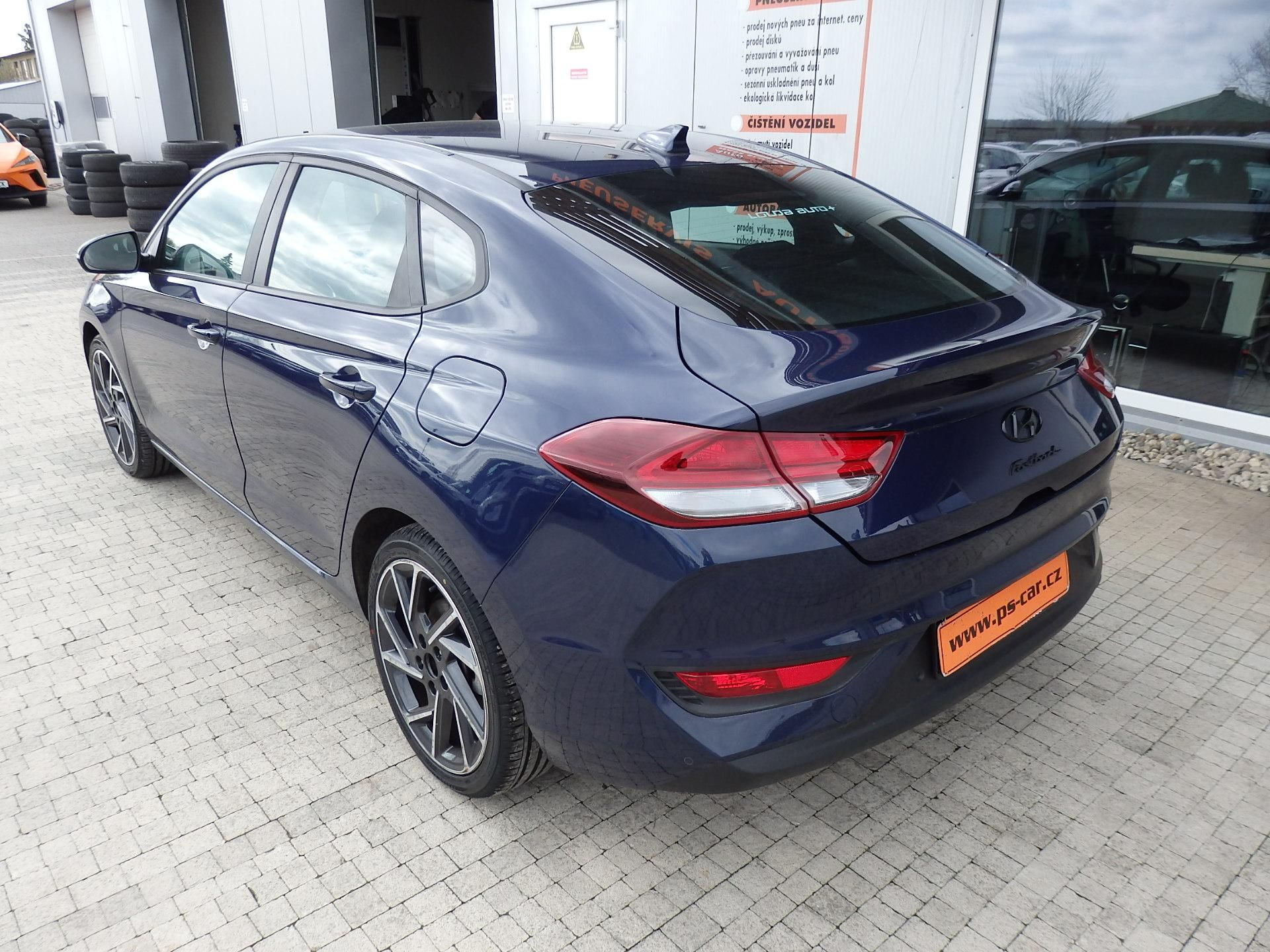 Hyundai i30, FASTBACK 1.0 T-GDI KLIMA, ESP - fotka 4