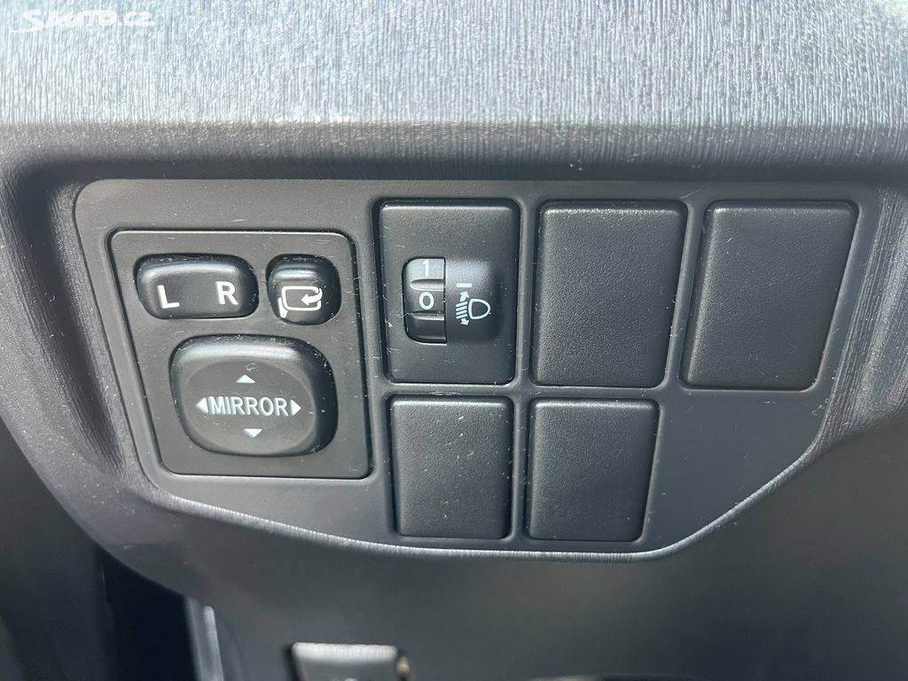 Toyota Prius, fotka 21
