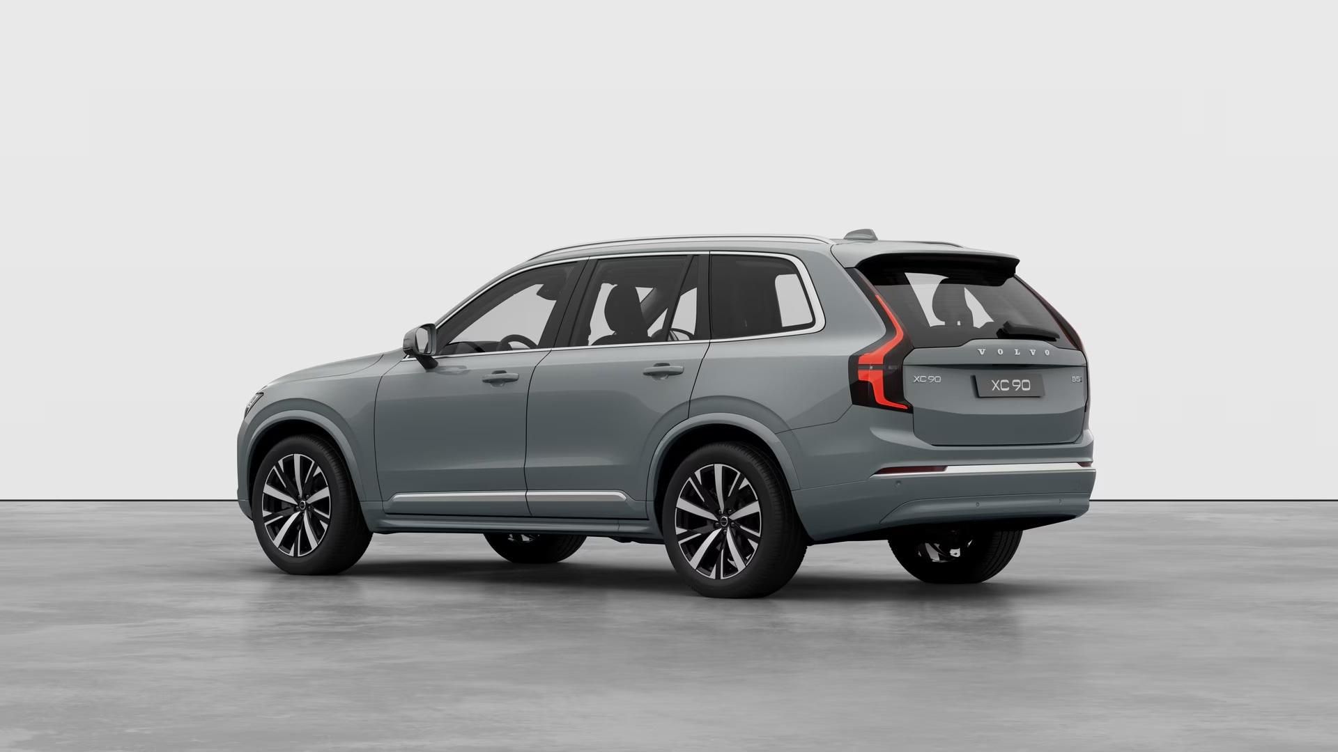 Volvo XC90, B5 AWD AUT CORE 7míst - fotka 6