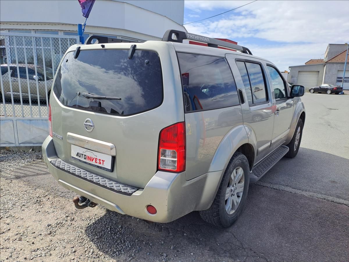 Nissan Pathfinder, 3,0 dCi V6 4x4 AUTOMAT - fotka 3