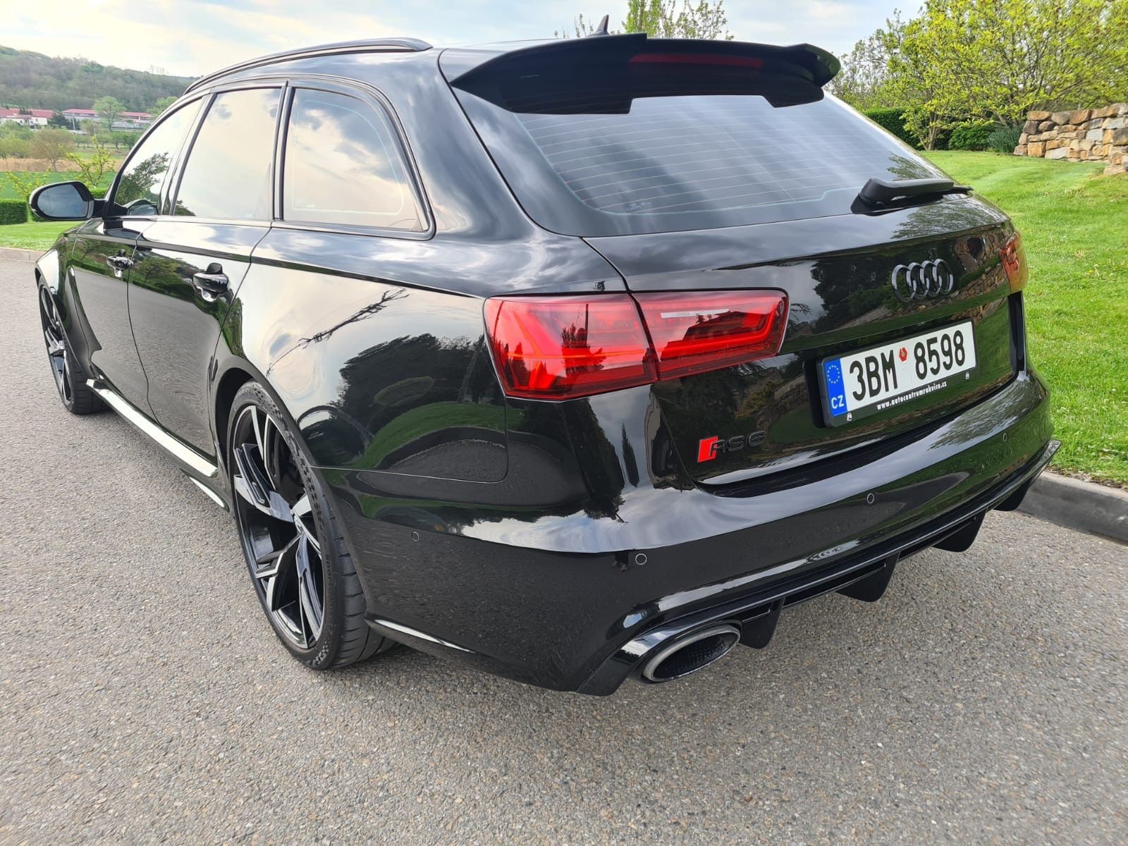Audi RS6, 4,0 TFSI 412 kW QUATTRO VÝHŘE - fotka 5