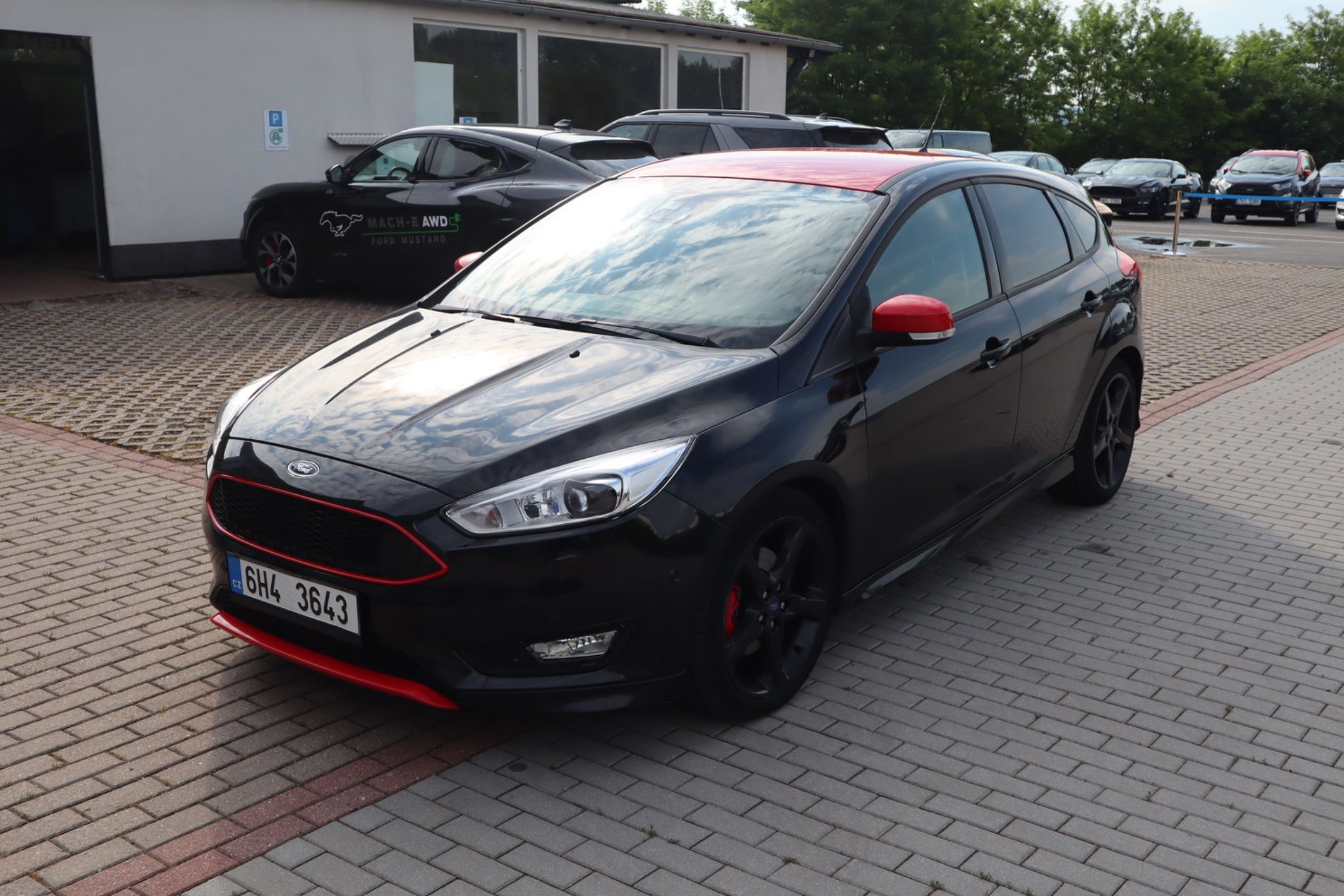 Ford Focus, 1.5 EcoBoost 110 kW Black Ed.