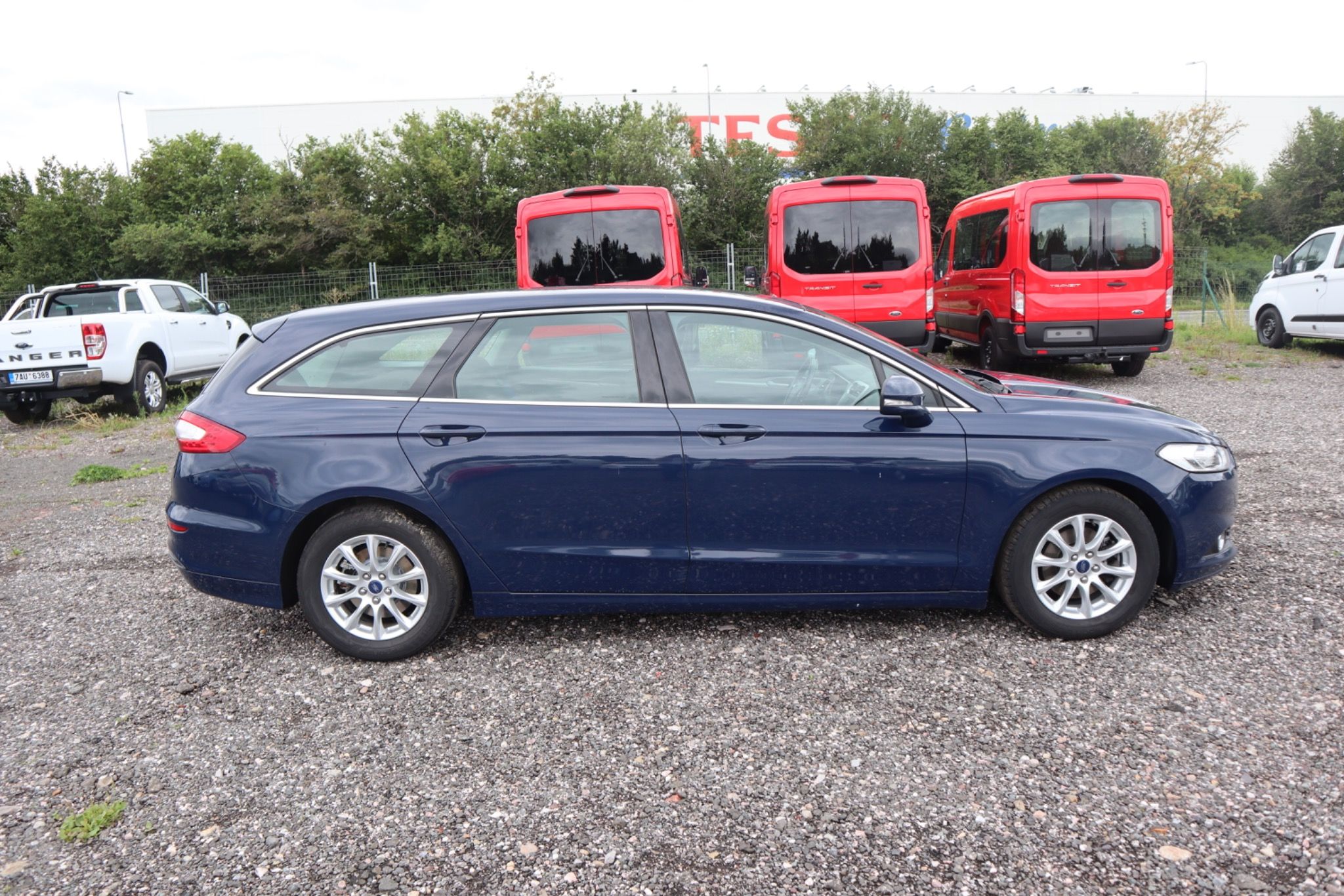 Ford Mondeo, 1.5 TDCi 88 kW 120 k manuál - fotka 6