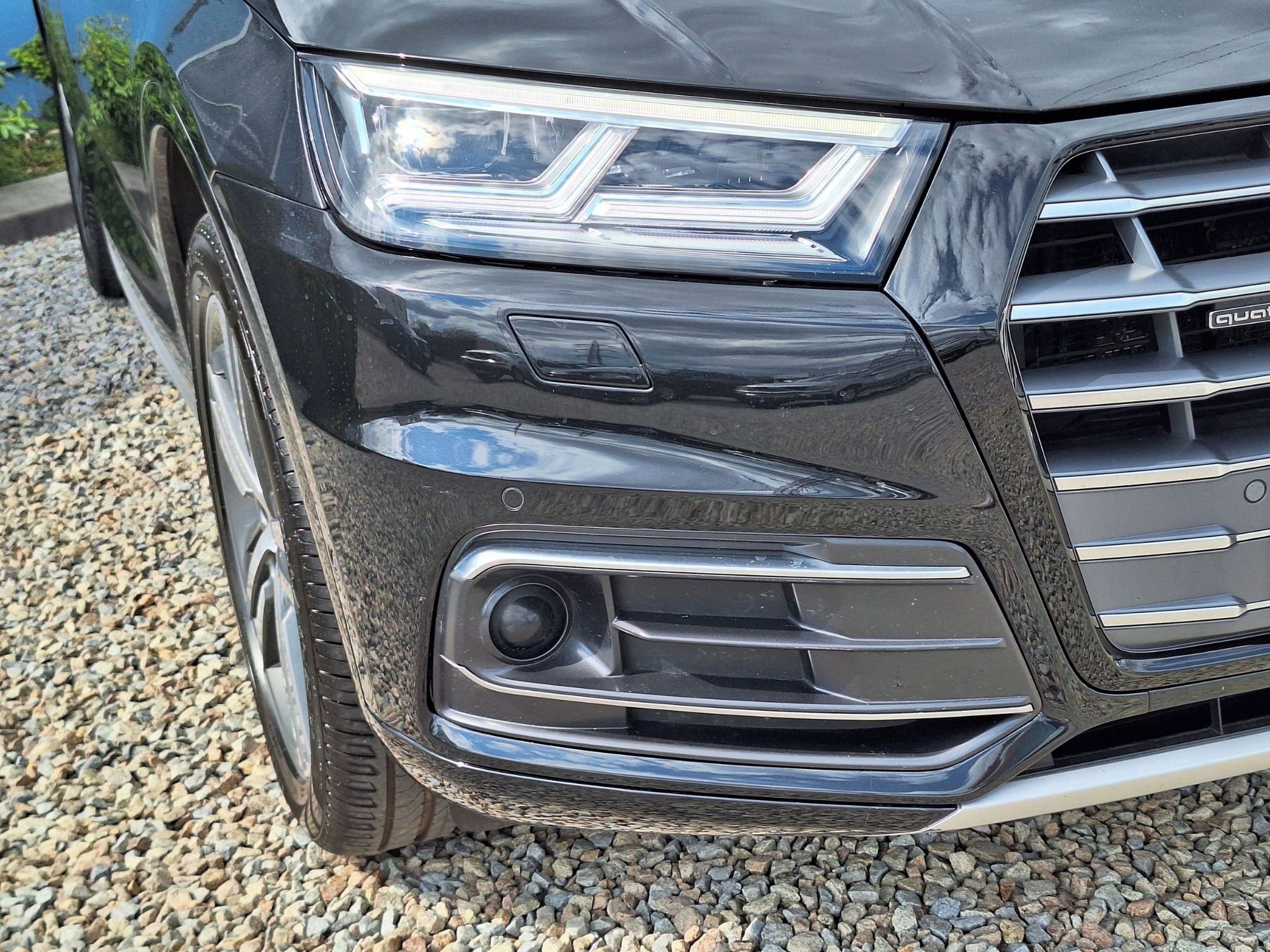 Audi Q5, 2,0TFSi S Line MAX VÝBAVA - fotka 5