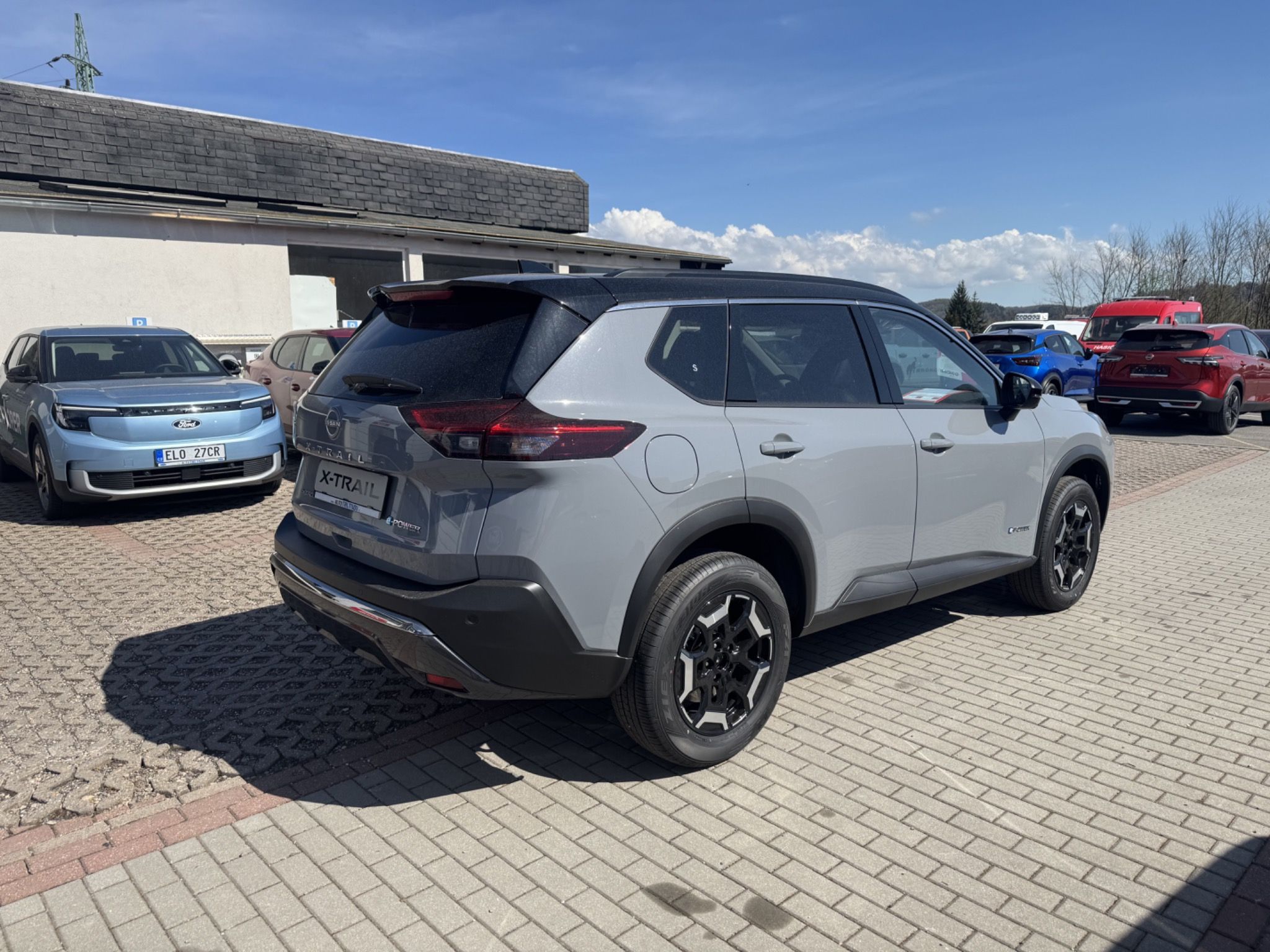 Nissan X-Trail, 1.5 e-POWER e-4ORCE N-Trek AWD - fotka 5