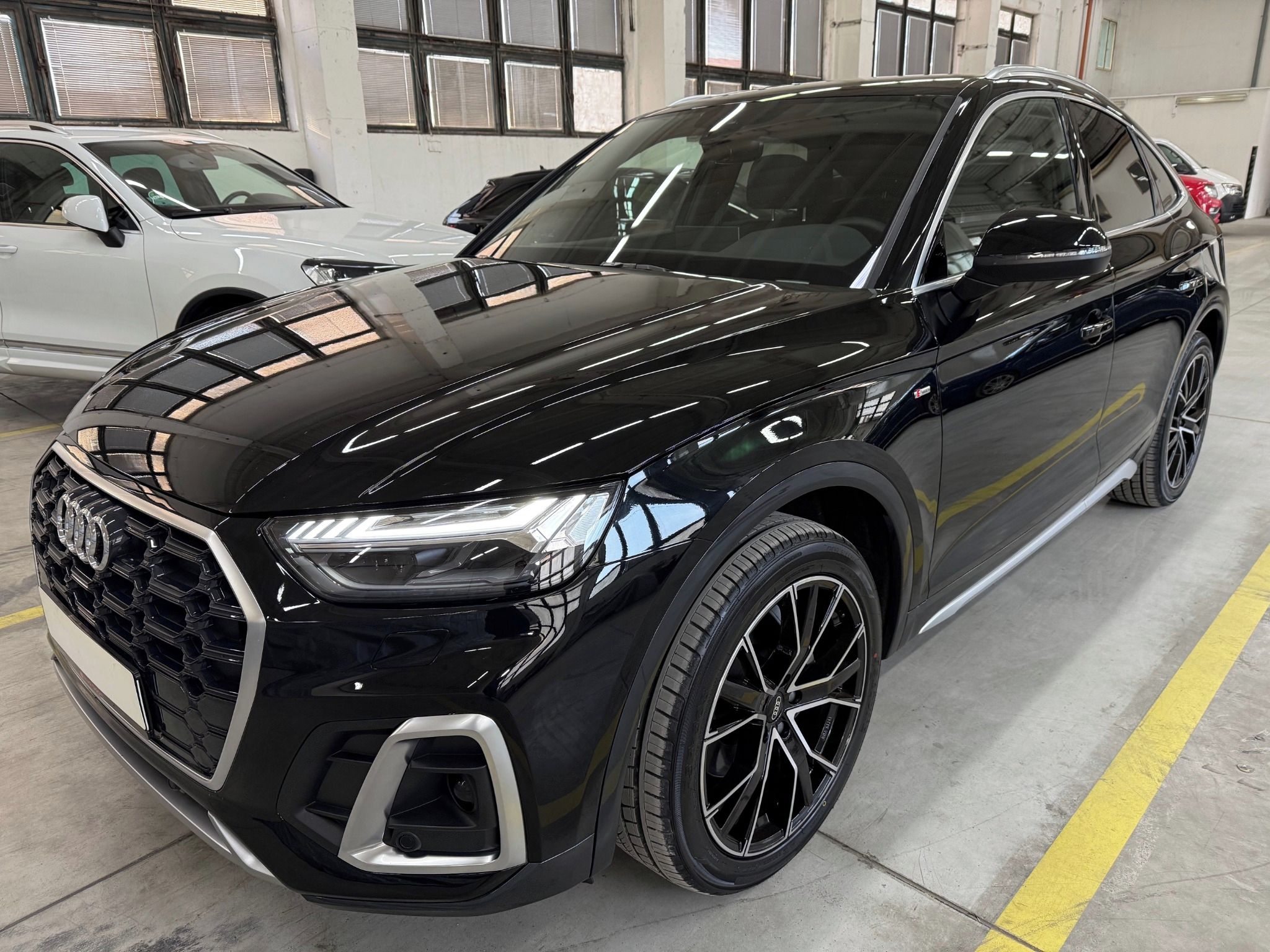 Audi Q5, SB Matrix vzduch koup.CZ - DPH - fotka 4