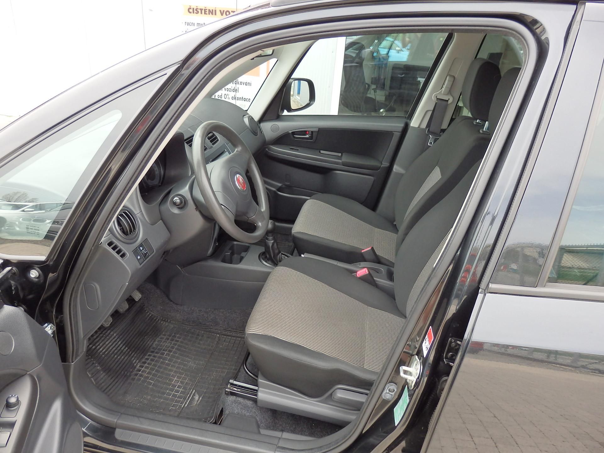 Fiat Sedici, 1.6 16V 4x4, ABS - fotka 6
