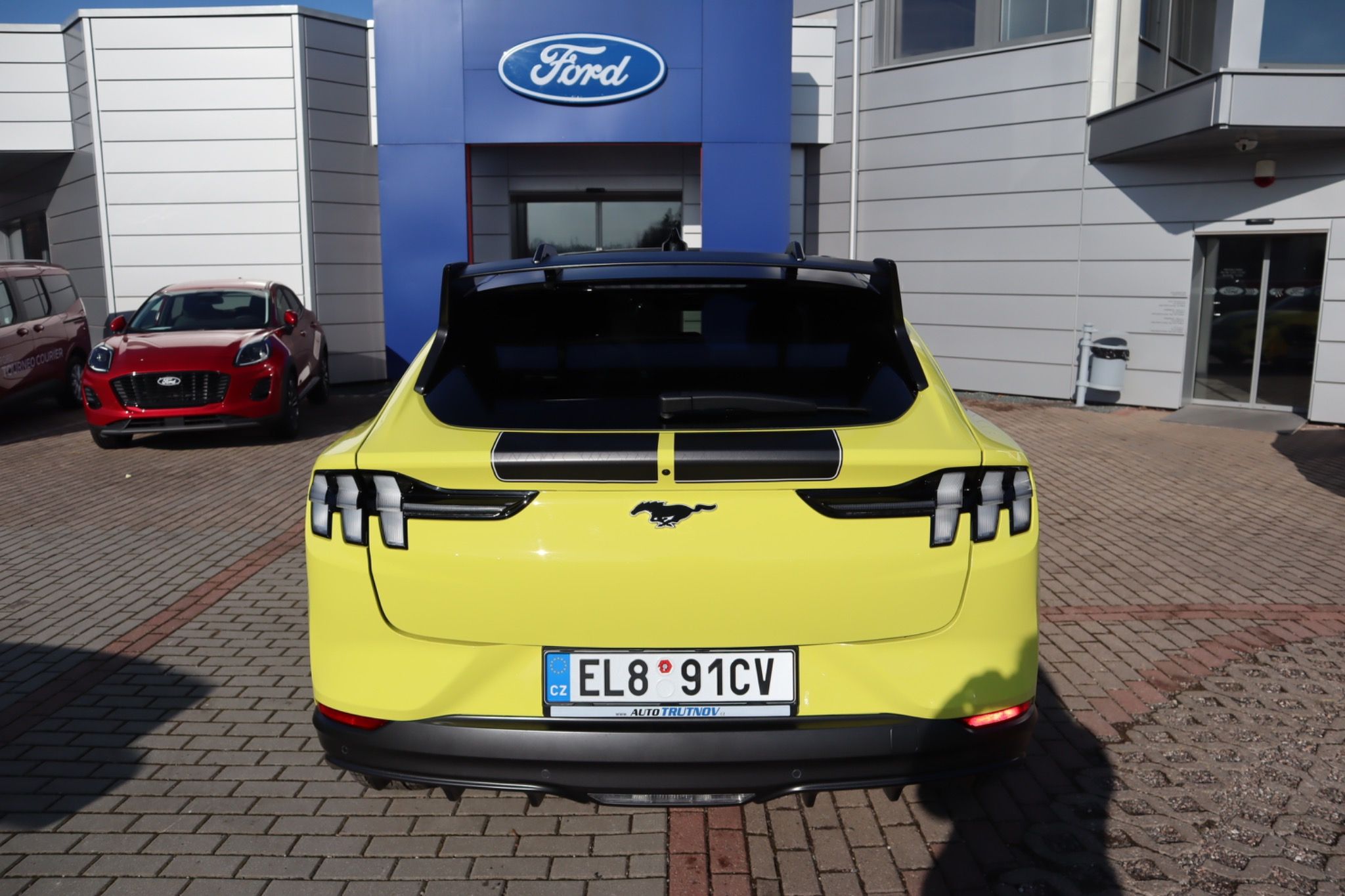 Ford Mustang Mach-E, BEV 358 kW 91 kWh GT Rally AWD - fotka 4