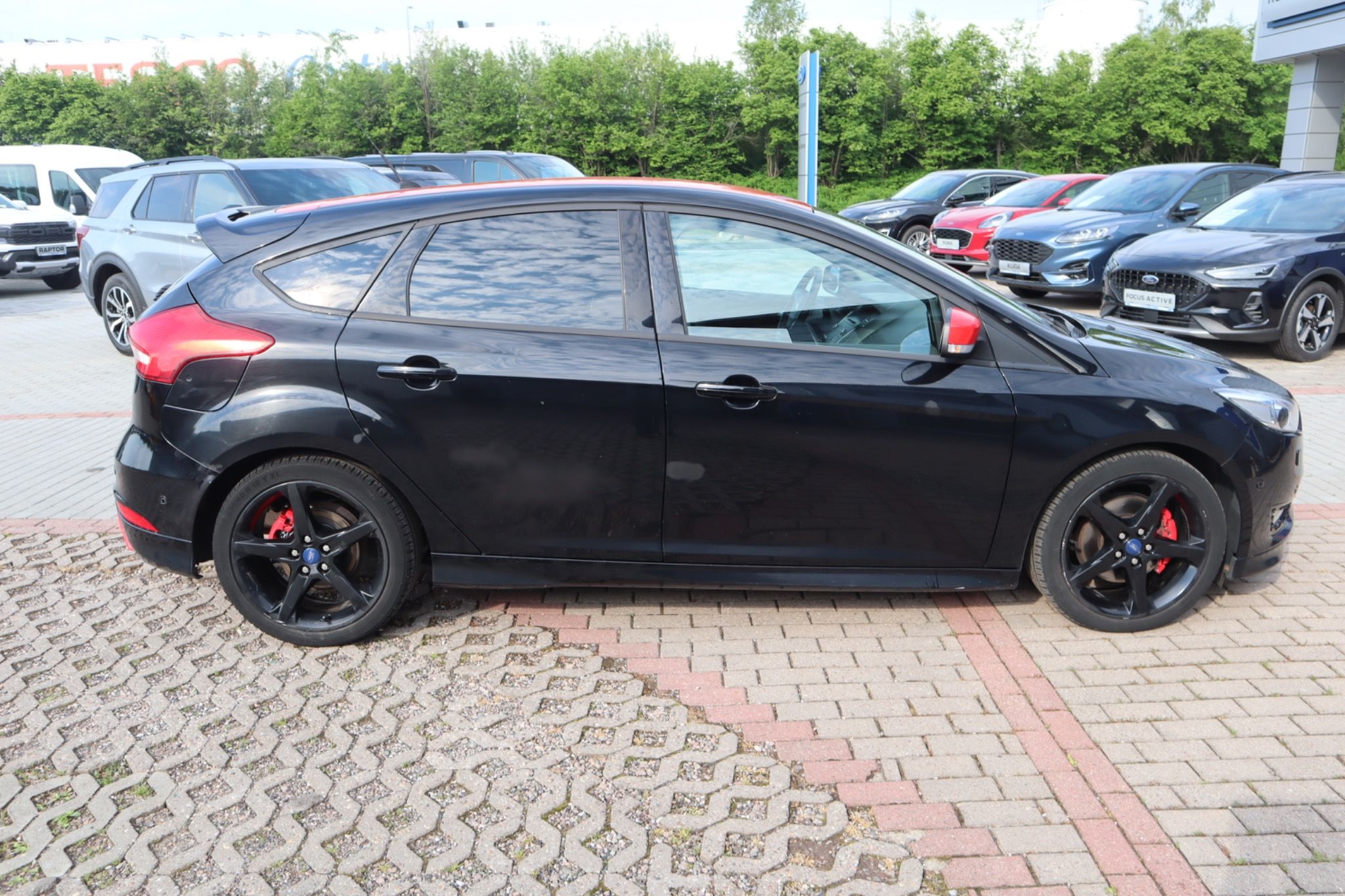 Ford Focus, 1.5 EcoBoost 110 kW Black Ed. - fotka 6