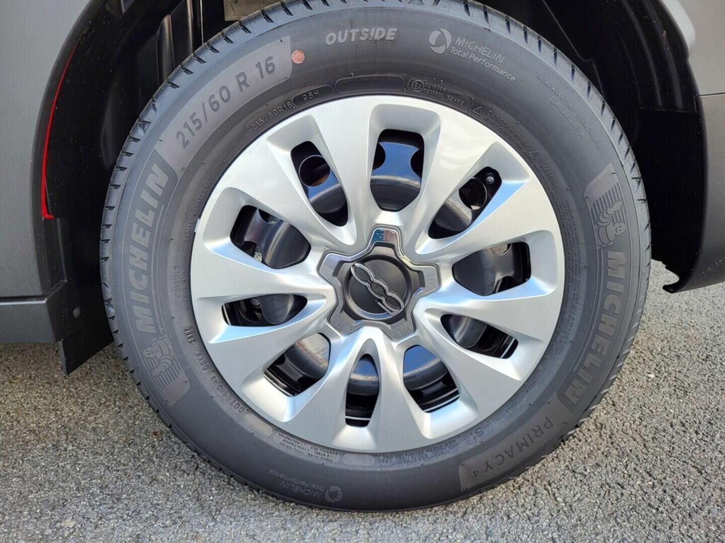 Fiat 500X, 1.3 MultiJet 95k 70 kW - fotka 3
