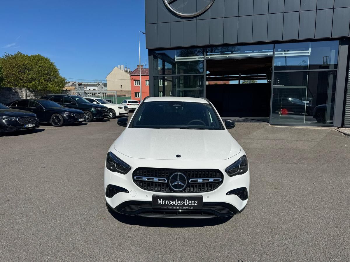 Mercedes-Benz GLA, 200 d 4MATIC - fotka 2