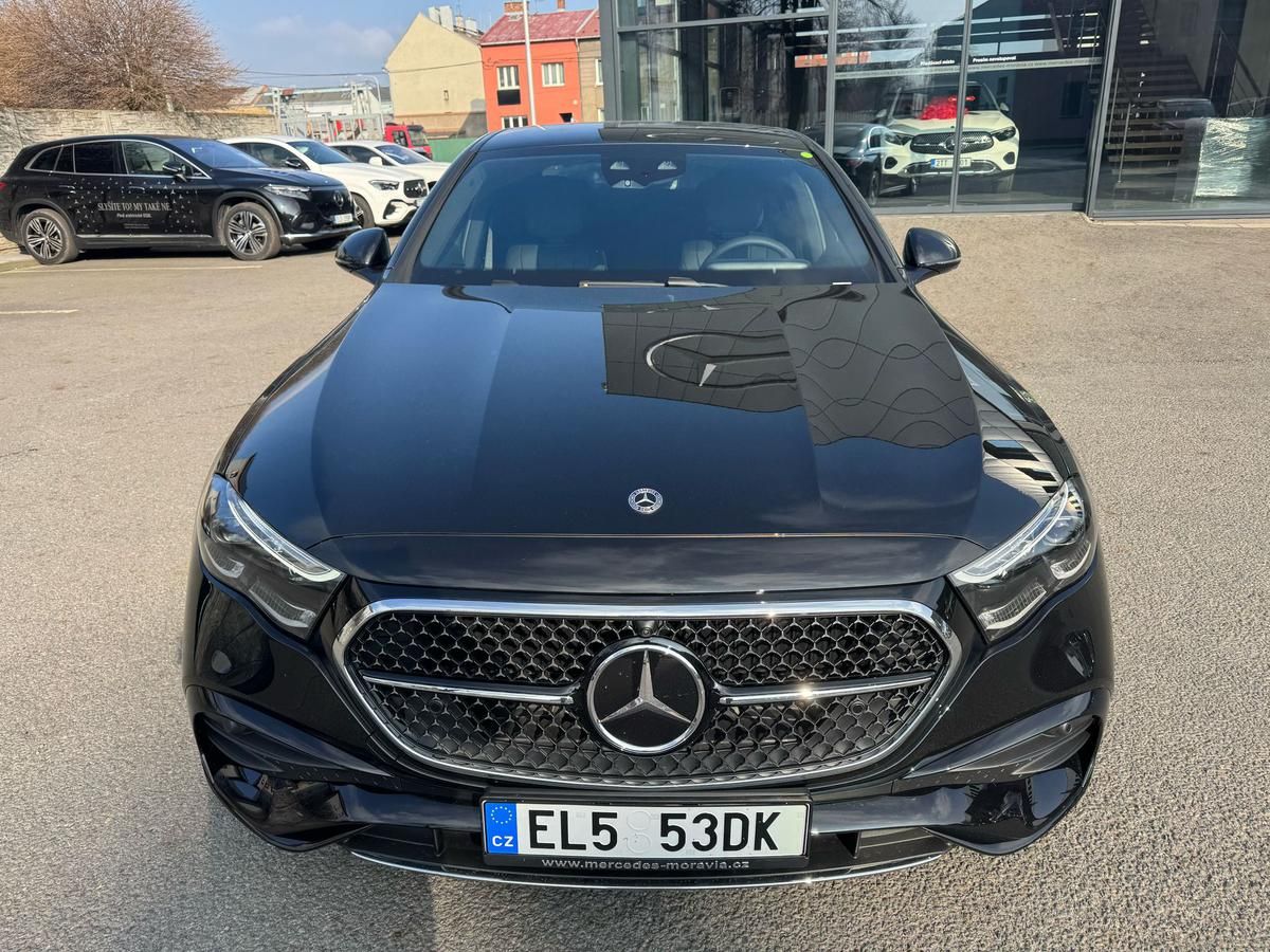 Mercedes-Benz Třídy E, E 400 e 4MATIC PHEV demo - fotka 2